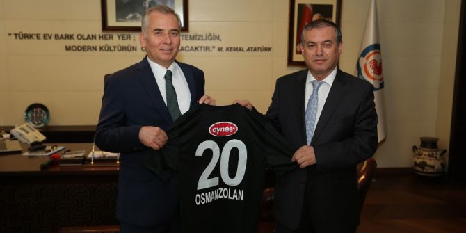 Başkan Zolan’a Denizlispor Forması