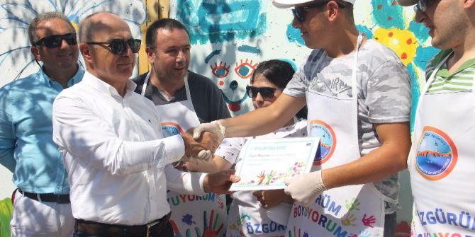 Otizmli Batuhan’ın Hikayesi Yüzlerce Çocuğa Umut Oldu