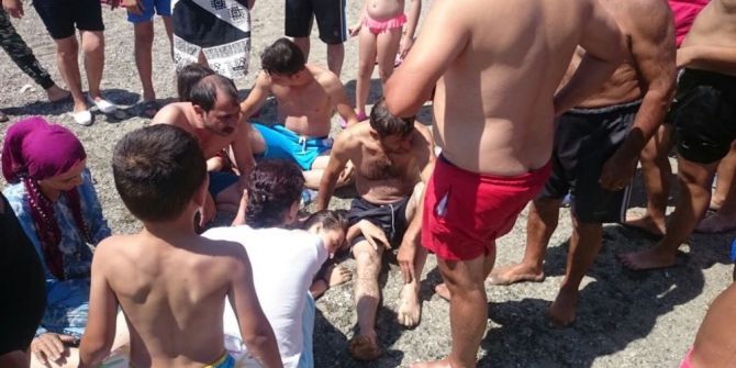 Sıcak Çarptı, Bayıldı