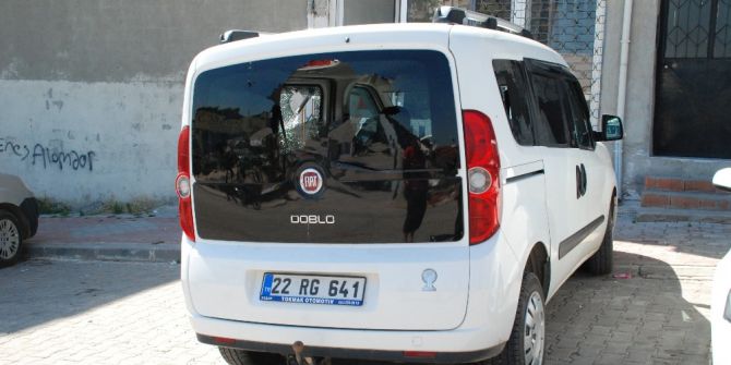 Bonzai İçen Genç Araçların Camlarını Kırdı