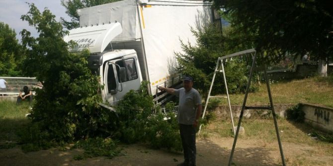 Bursa’da Facia Teğet Geçti...