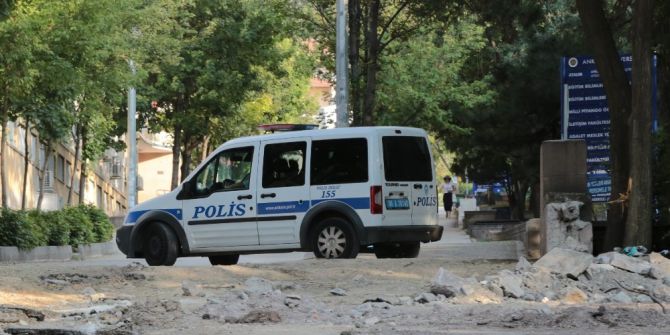 ’Hero’ Tişörtü Giyen Hukuk Öğrencisi: "Cezaevi Ortamını Merak Ettim"