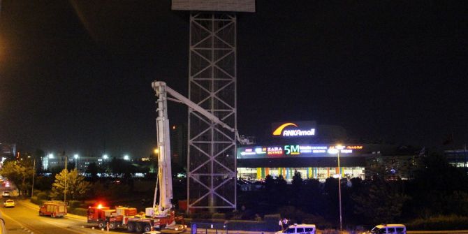 Ankamall Alışveriş Merkezi’nde İntihar Girişimi