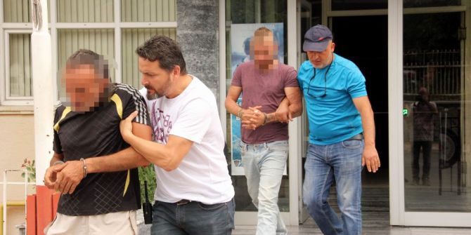 Samsun’da Sokak Satıcılarına Operasyon: 3 Gözaltı