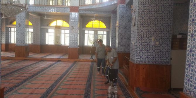 Akdeniz’de İbadethaneler Temizleniyor