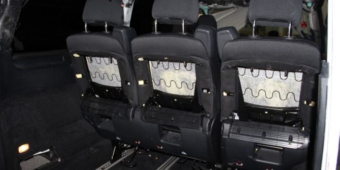 Minibüste 6 Milyon Değerinde 80 Kilogram Eroin Ele Geçirildi