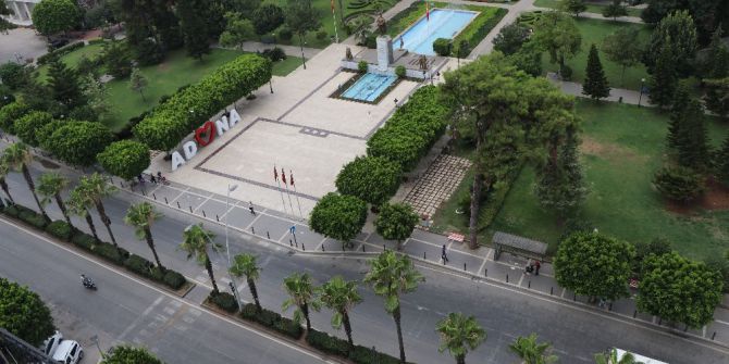 Sıcaktan Bunalan Adanalılar Adeta Kenti Boşalttı