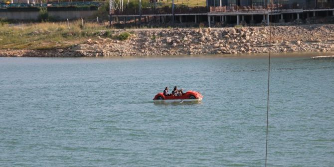 Alleben Göletinde Sular Çekildi