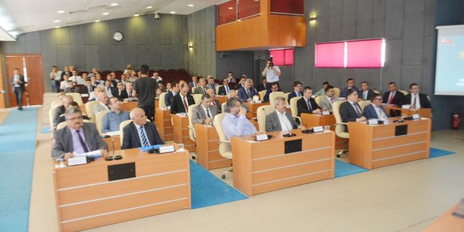 Uşak’tan Ankara’ya 2, İzmir’e 1,5 Saatte Gidilecek