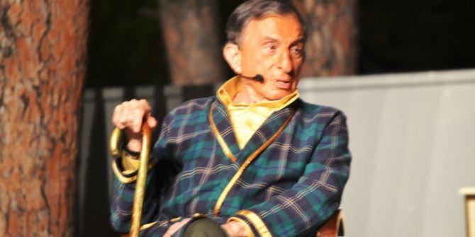 Dormen Tiyatrosu “Bir Zamanlar Gazinoda” İle Ayvalık’taydı