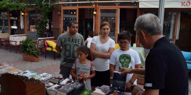 Dalyan’da Yayınevleri İlgiden Memnun