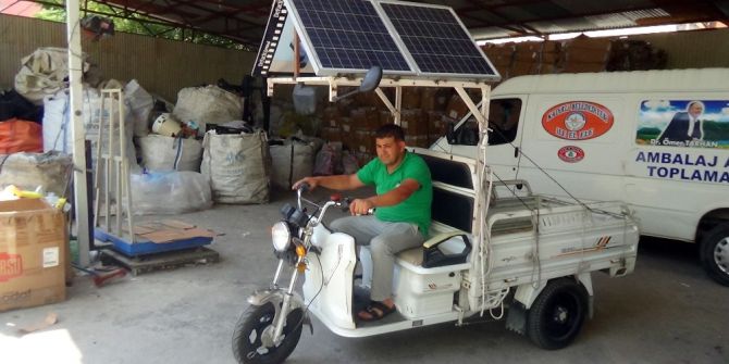 Atık Kağıt Toplayısından Çevreci Bisiklet