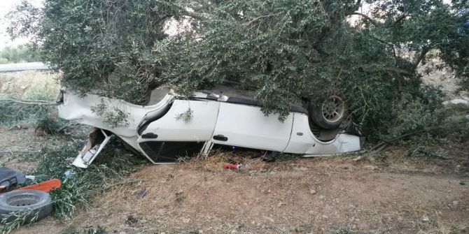 Takla Atan Otomobilden Yara Almadan Kurtuldu