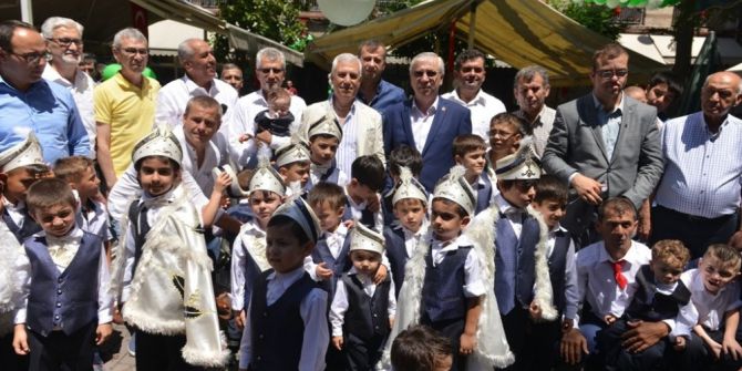 Bozbey, Sünnet Çocuklarının Heyecanına Ortak Oldu