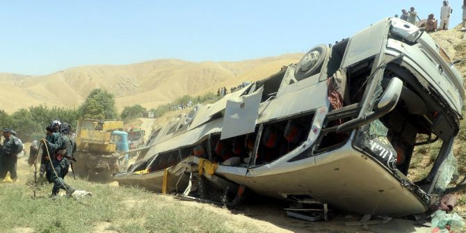 Afganistan’da Trafik Kazası: 14 Ölü