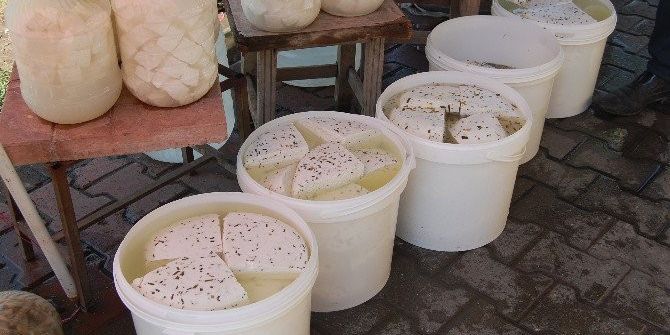 Güroymak’ta Kışlık Peynire Yoğun Talep