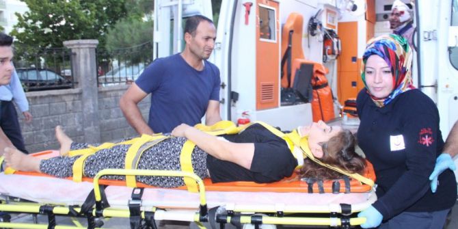 Adıyaman’da İki Otomobil Çarpıştı: 1 Ölü, 6 Yaralı