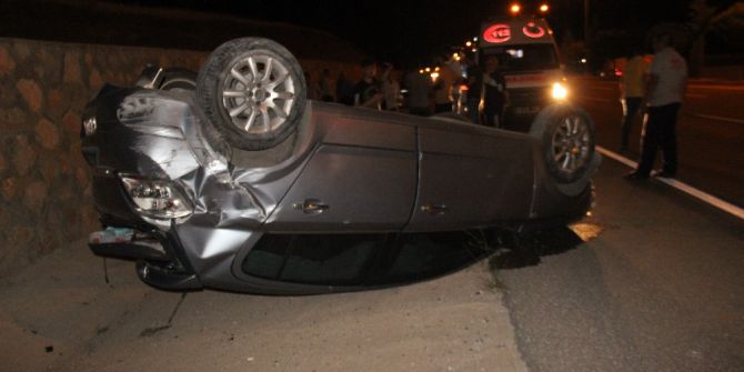 Otomobil Takla Attı:2 Yaralı