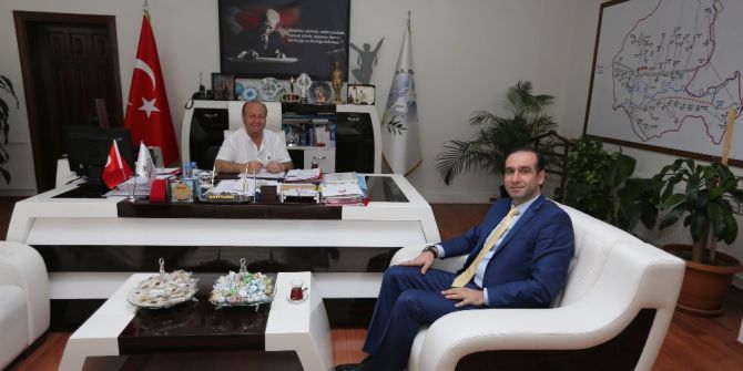 İl Sağlık Müdürü Şenel’den Başkan Özakcan’a Ziyaret