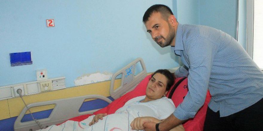 Altundağ Çiftinin ’Buruk’ Dördüz Bebek Sevinci