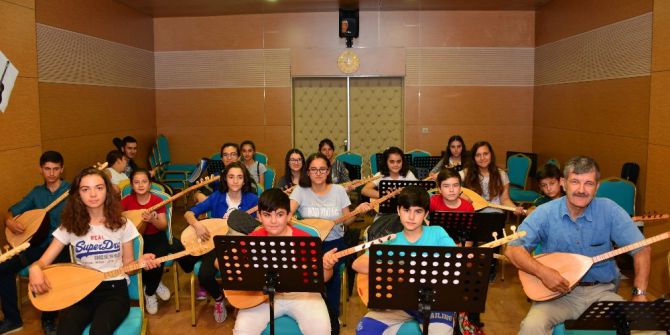 Esmek’te Yaz Kursları Açıldı