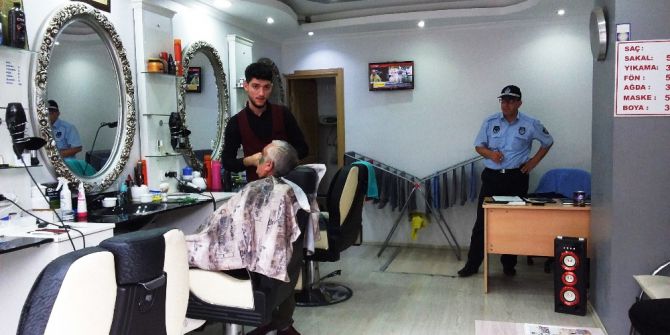 İzmit’te Berber Ve Terziler Denetlendi