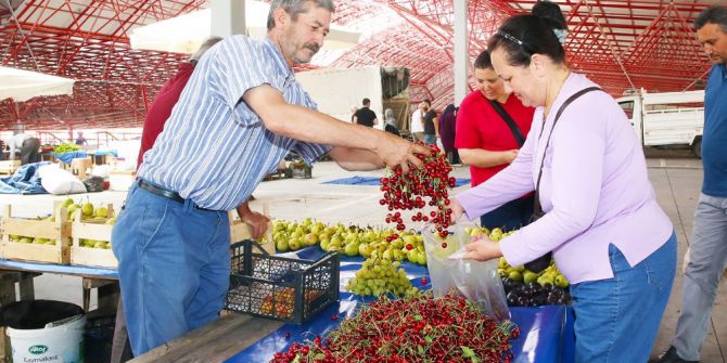 Sincan Belediyesi Üretici Pazarına Yoğun İlgi