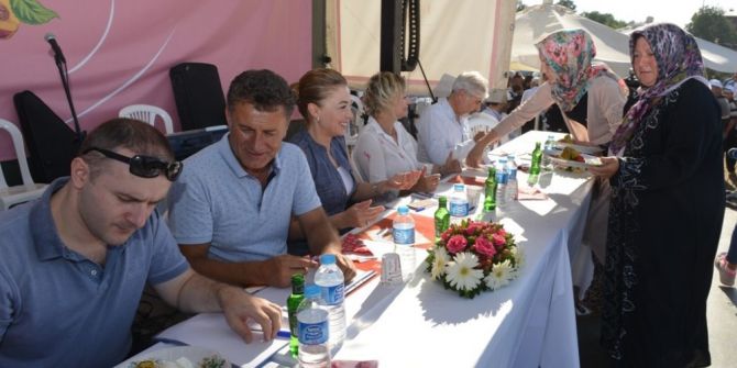 Şeftalinin Kebabını Yaptılar