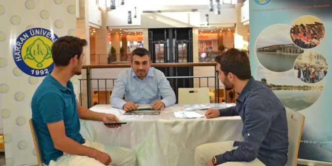 Piazza’da “Senin Tercihin, Senin Üniversiten” Standı