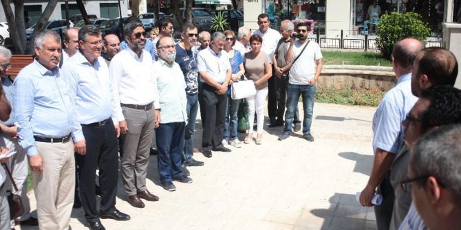 Gazeteciler Basın Anıtı’na Çelenk Bırakıp Meşale Yaktı