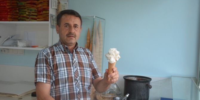 El Emeği İle Yapılan Dondurma Daha Sağlıklı