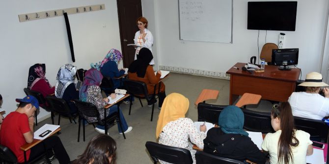 Japoncayı Komek’te Öğreniyorlar