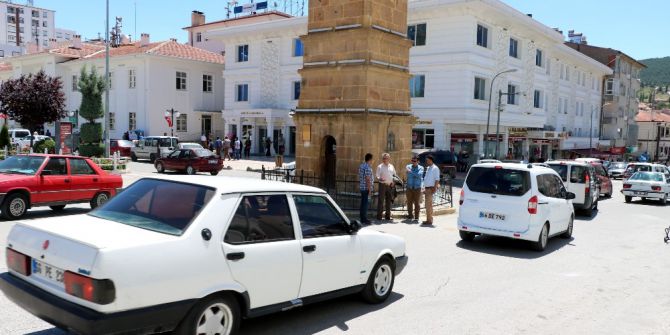 Tarihi Saat Kulesi Etrafında Sola Dönüşler Yasaklanacak