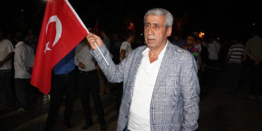 Darbe Girişimine Tepkiler Sürüyor