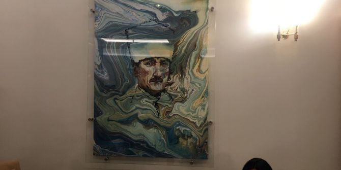 Muhalefet Kulisindeki Atatürk Portresi Ve Resimler Yenilendi