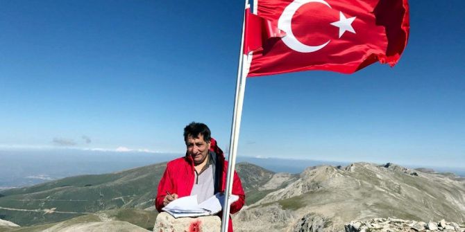 Bursa Valisi Küçük Uludağ’ın Zirvesine İmza Attı