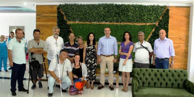 Ayvalık Belediye Başkanı Gençer’den Basın Mensuplarına Kahvaltılı Jest