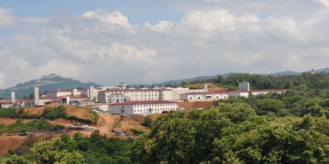 Beşikdüzü İlçesinde Yaptırılan Cezaevinin Yüzde 80’lik Kısmı Tamamlandı