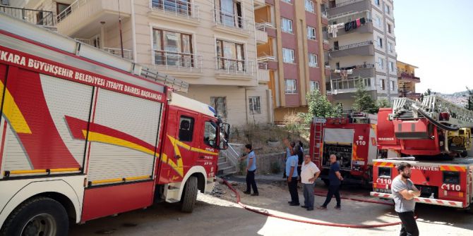 14 Kişinin Kaldığı Dairede Yangın Paniği