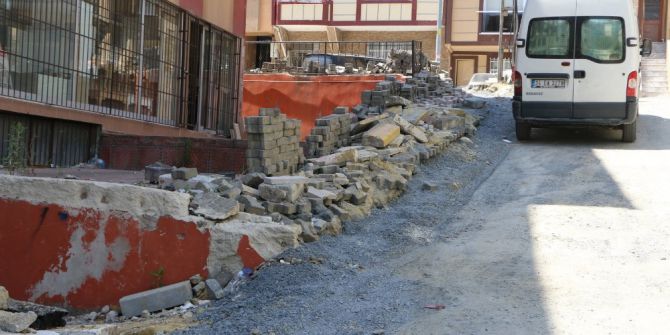 Eyüp’te Havai Hatlar Yer Altına Alınıyor