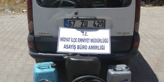 Hayvan Hırsızlığından Aranan Zanlı Mazot Çalarken Yakalandı