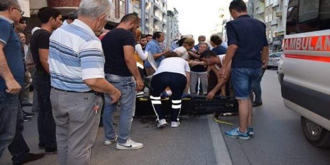 Yayaya Çarptı, Durmayarak Kaçtı