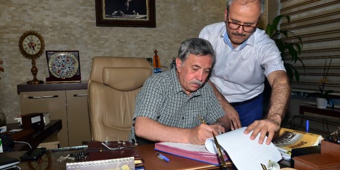 Pursaklar Belediyesinde İşçiler Toplu İş Sözleşmesi İmzaladı