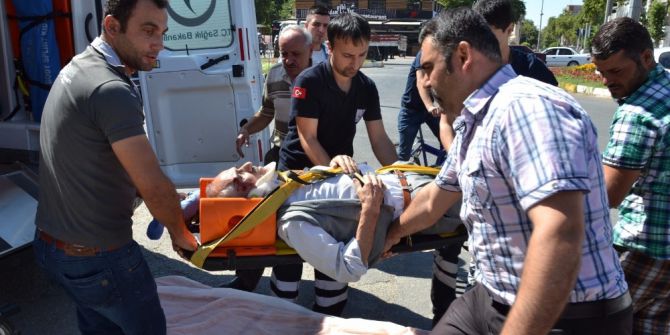 Adıyaman’da Otomobil Yayaya Çarptı