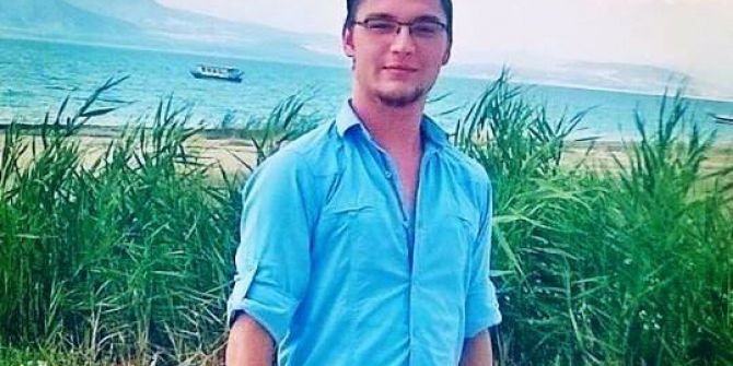 Otomobil Traktöre Çarptı: 1 Ölü, 3 Yaralı