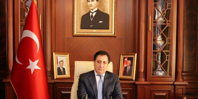 Valinin Adını Kullanarak Yardım İsteyen Dolandırıcılara Dikkat