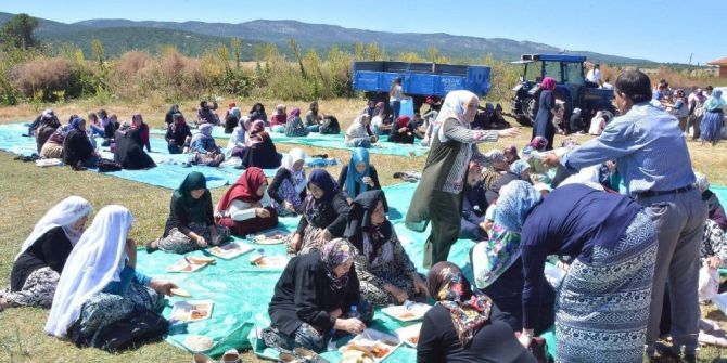 Altıntaş’ta Hacı Pilavı Geleneği