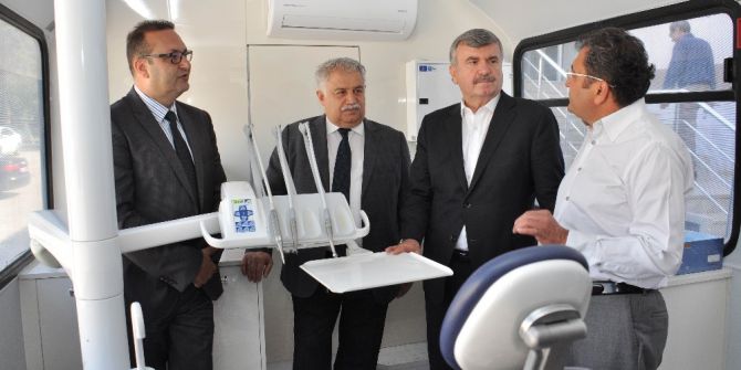 Konya’da Gezici Ağız Ve Diş Sağlığı Kliniği Hizmete Başladı