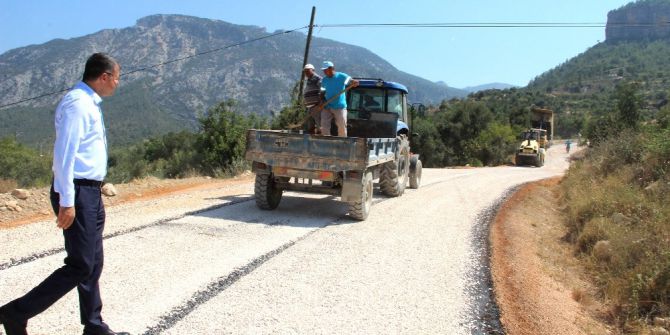 Başkan Turgut: "Kesintisiz Bir Ulaşım Ağı Kurmaya Çalışıyoruz"