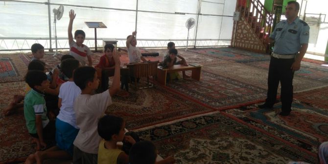 Kur’an Kursu Öğrencilerine Trafik Eğitimi